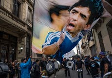 Justicia argentina permite que el cuerpo del astro Diego Maradona descanse en un mausoleo público