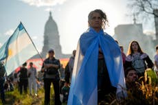 Universidades públicas de Argentina vuelven a tomar las calles contra plan de ajuste de Milei