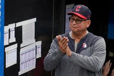 Rojos contratan a Francona como manager, dice fuente a la AP