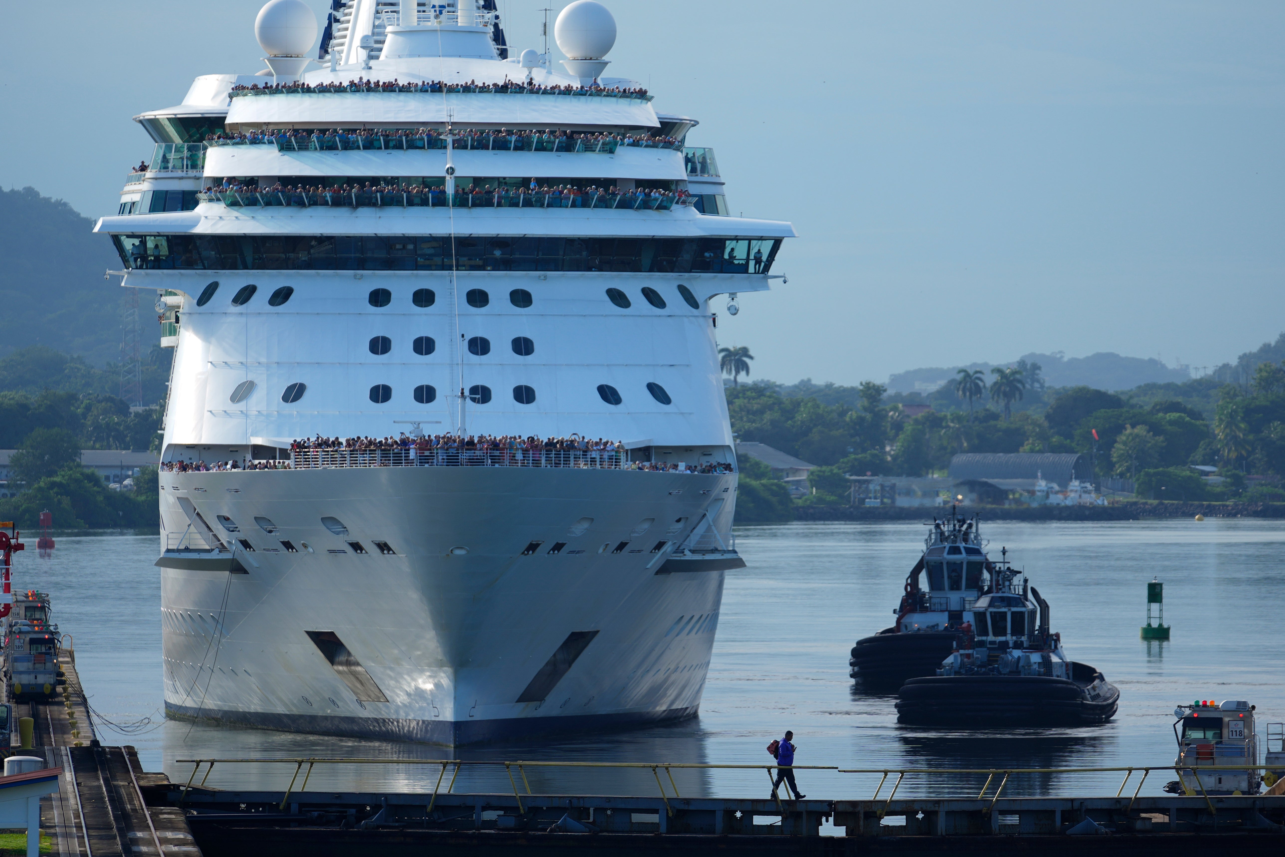 PANAMÁ-CANAL CRUCERO