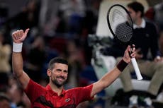 Djokovic avanza a octavos de final en Shanghái