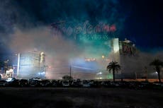 Las Vegas se despide del Tropicana con una llamativa implosión de casino