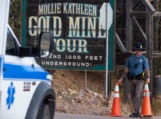 Un muerto y 12 personas atrapadas por avería en elevador de mina turística en Colorado
