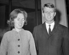 Familia Kennedy se despide en su funeral a Ethel Kennedy, que murió el jueves a sus 96 años