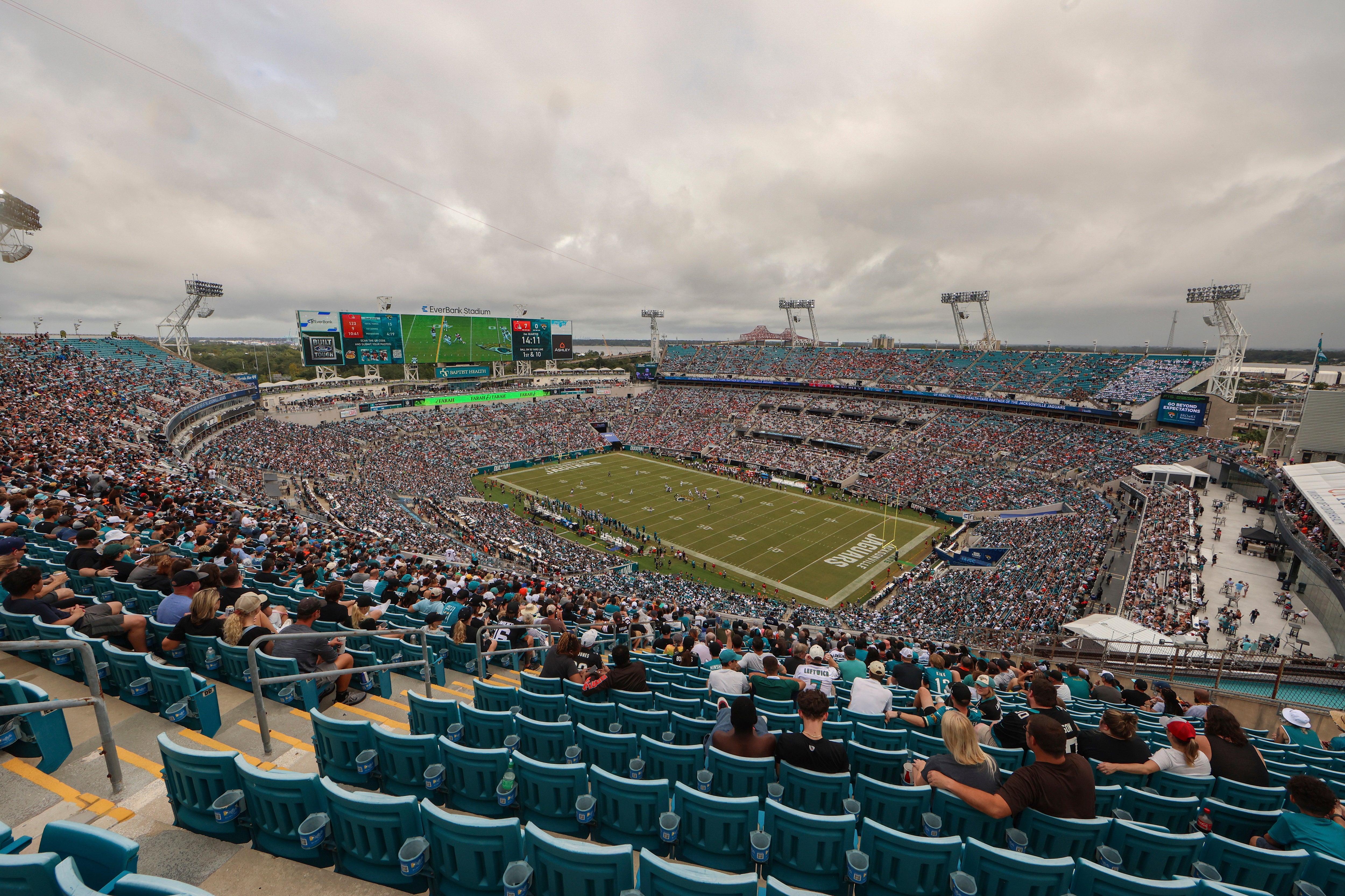 RENOVACIONES ESTADIO JAGUARS