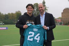 Pederson pide paciencia a Rees-Zammit y dice que 'llegará la oportunidad' al ex estrella de rugby