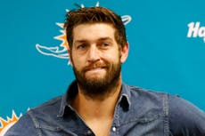 El exquarterback Jay Cutler arrestado por manejar bajo influencia y portar arma tras un choque