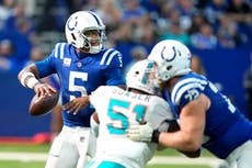 Series del QB Richardson envían a Colts a victoria 16-10 sobre Dolphins