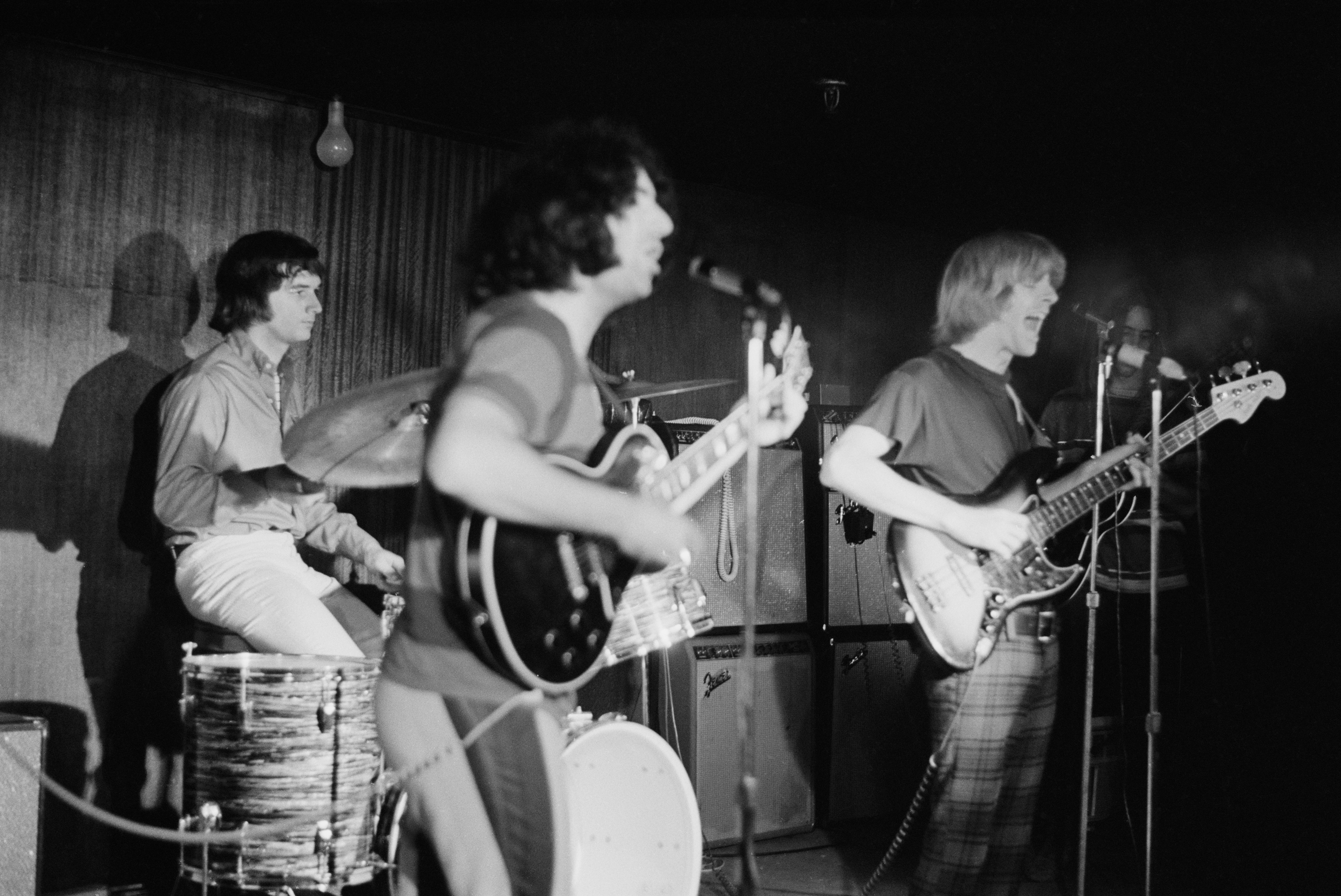 The Grateful Dead alrededor de 1970: el baterista Bill Kreutzmann, el vocalista principal Jerry Garcia y el bajista Phil Lesh