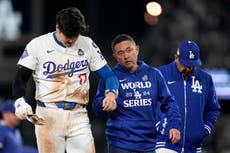 Ohtani sufre luxación parcial del hombro izquierdo en 2do juego de la Serie Mundial