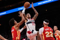 Wizards logran su primera victoria con 25 puntos de Kuzma al vencer 121-119 a Hawks