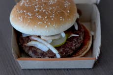 Joven contrae insuficiencia renal tras comer hamburguesa de McDonald's