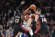 Con 44 puntos de Towns Knicks remontan para vencer 116-107 a Heat