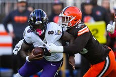 Por 2do día consecutivo, Lamar Jackson se ausenta de práctica de Ravens