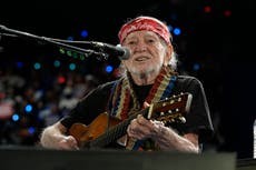 Willie Nelson habla de su nuevo álbum, libro de cocina de cannabis y Kris Kristofferson