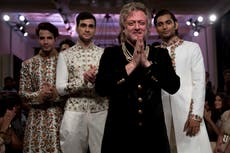 Muere a los 63 años Rohit Bal, destacado diseñador de moda indio