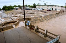 Biden declara zona de desastre mayor en Nuevo México por inundaciones