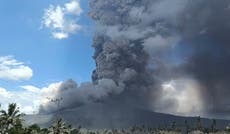 Indonesia: El volcán Lewotobi Laki Laki sigue emitiendo columnas de ceniza