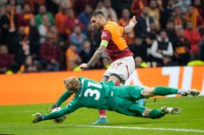 Galatasaray confirma que Icardi sufrió desgarro de rodilla