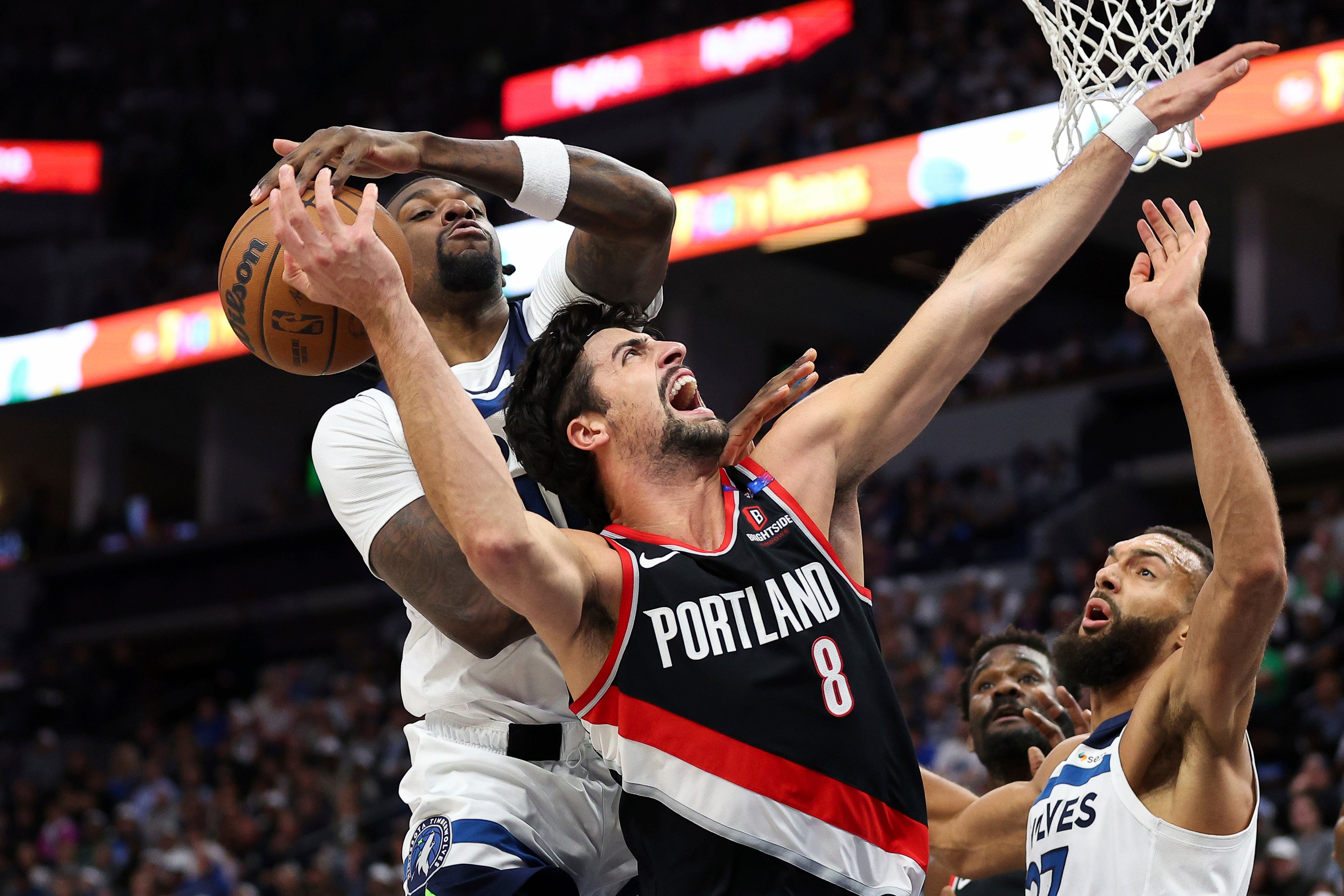 TRAIL BLAZERS-TIMBERWOLVES