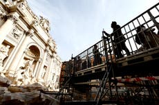 Turistas en Roma podrán contemplar Fuente de Trevi desde una pasarela, pero no podrán lanzar monedas