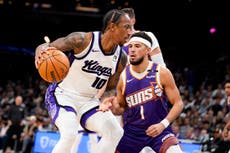 DeRozan anota 34 y los Kings remontan para ganar 127-118 a Suns en tiempo extra