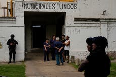 Argentina: autoridades intentan esclarecer doble crimen de dos hinchas en Rosario