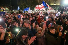 Miles se manifiestan en Georgia para cuestionar el voto y exigir nuevas elecciones
