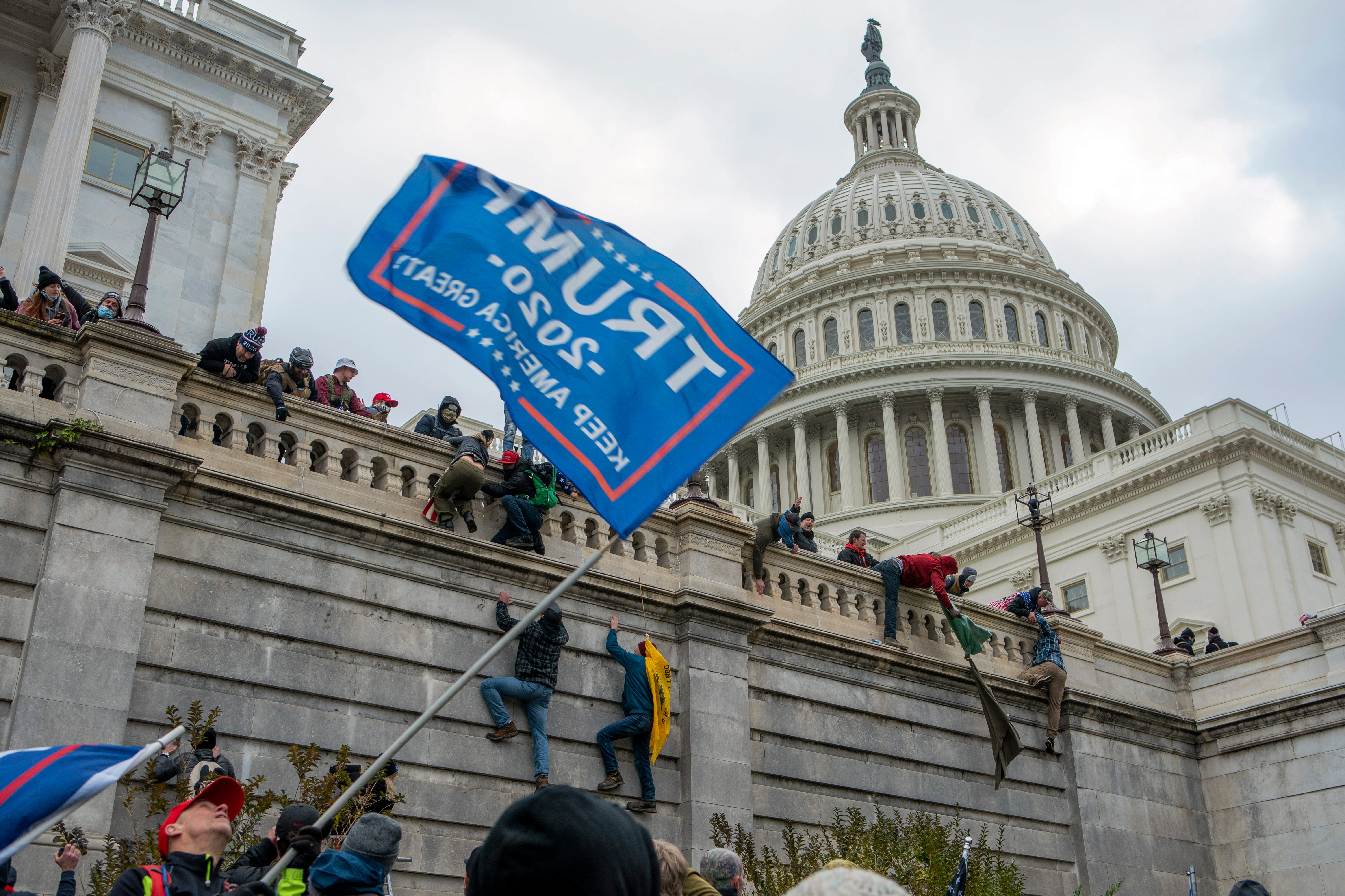 EEUU ASALTO AL CAPITOLIO ESCRITOR