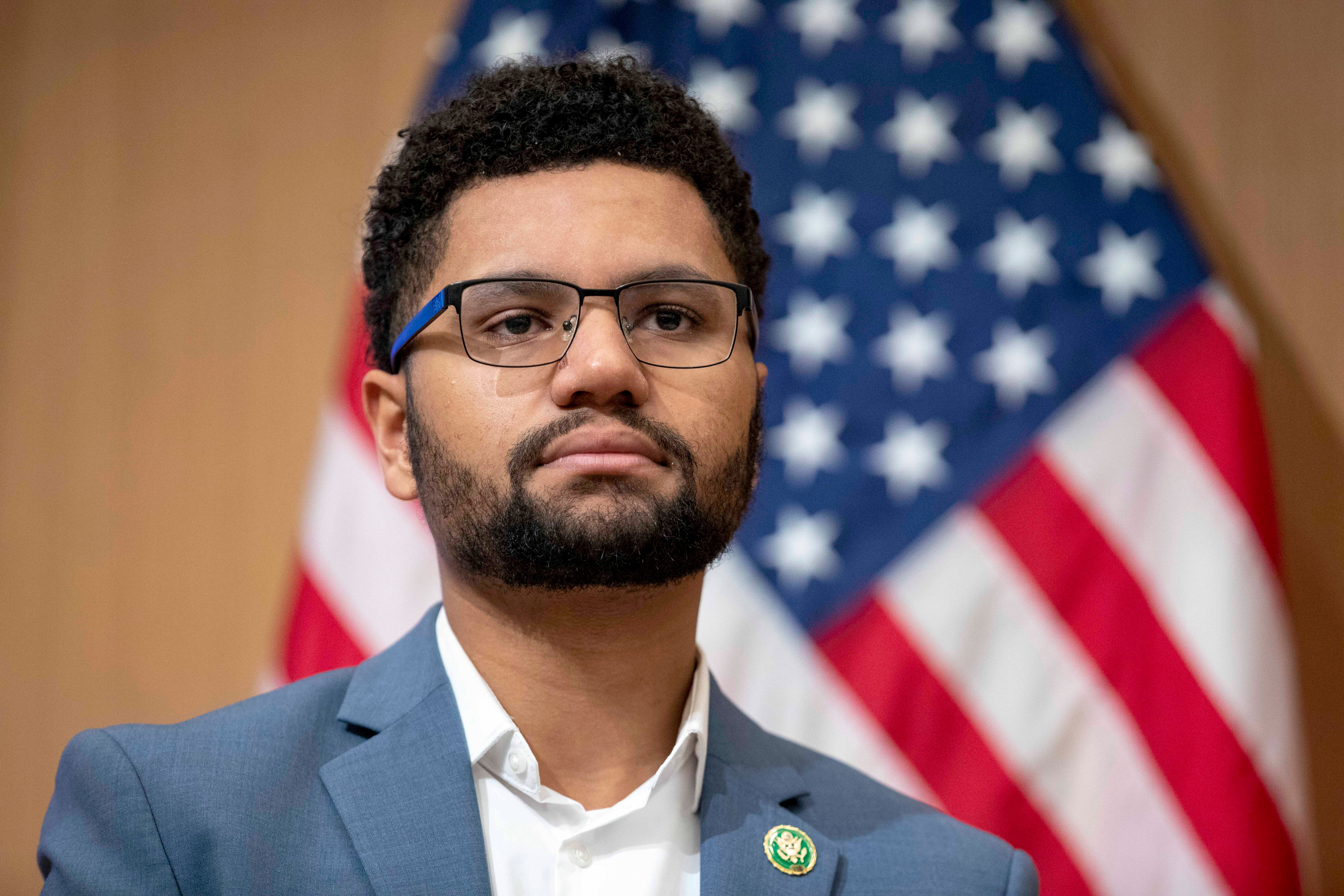 Su colega Maxwell Frost, representante demócrata de Florida y primer miembro de la generación Z en el Congreso, se pronunció en contra de Gaetz tras el anuncio de Donald Trump