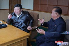Corea del Norte prueba drones explosivos mientras Kim insta a su producción masiva