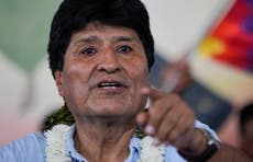 Evo Morales dice que no escapará de Bolivia y que mantiene su intención de ser candidato