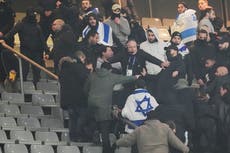 Policía arresta a 2 tras breve pelea de aficionados durante partido entre Francia e Israel