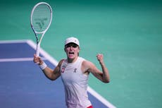 Swiatek ayuda a Polonia a eliminar a España, en la Copa Billie Jean King