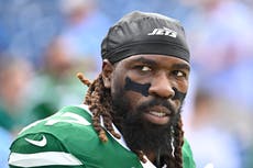 Mosley de los Jets sufre una hernia discal en el cuello; Smith descartado por lesión cervical