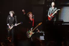 Green Day da un concierto estelar en el Corona Capital y salva a una fan