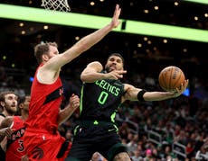 Triple de Tatum al final del alargue da la victoria 126-123 a Celtics sobre Raptors