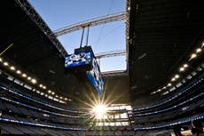 Cae parte del techo del estadio de Cowboys horas antes del juego contra Texans