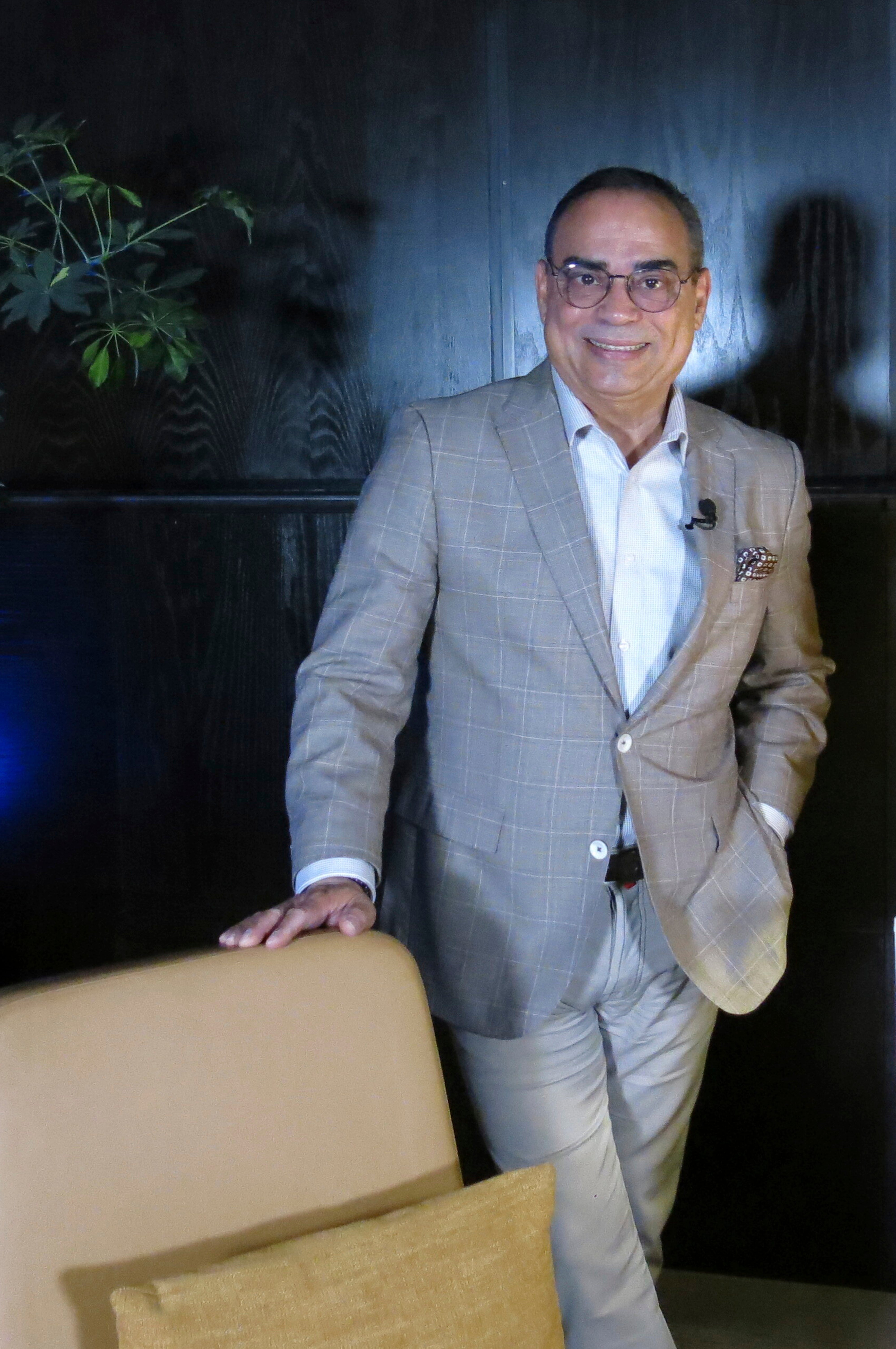 GILBERTO SANTA ROSA