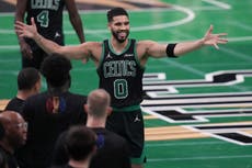 Celtics superan 120-117 a Cavaliers, que sufren su 1ra derrota en la campaña