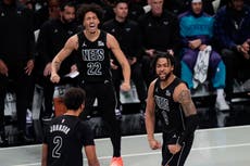 Cam Johnson y Dennis Schroder guían a Nets hacia victoria 116-115 sobre Hornets