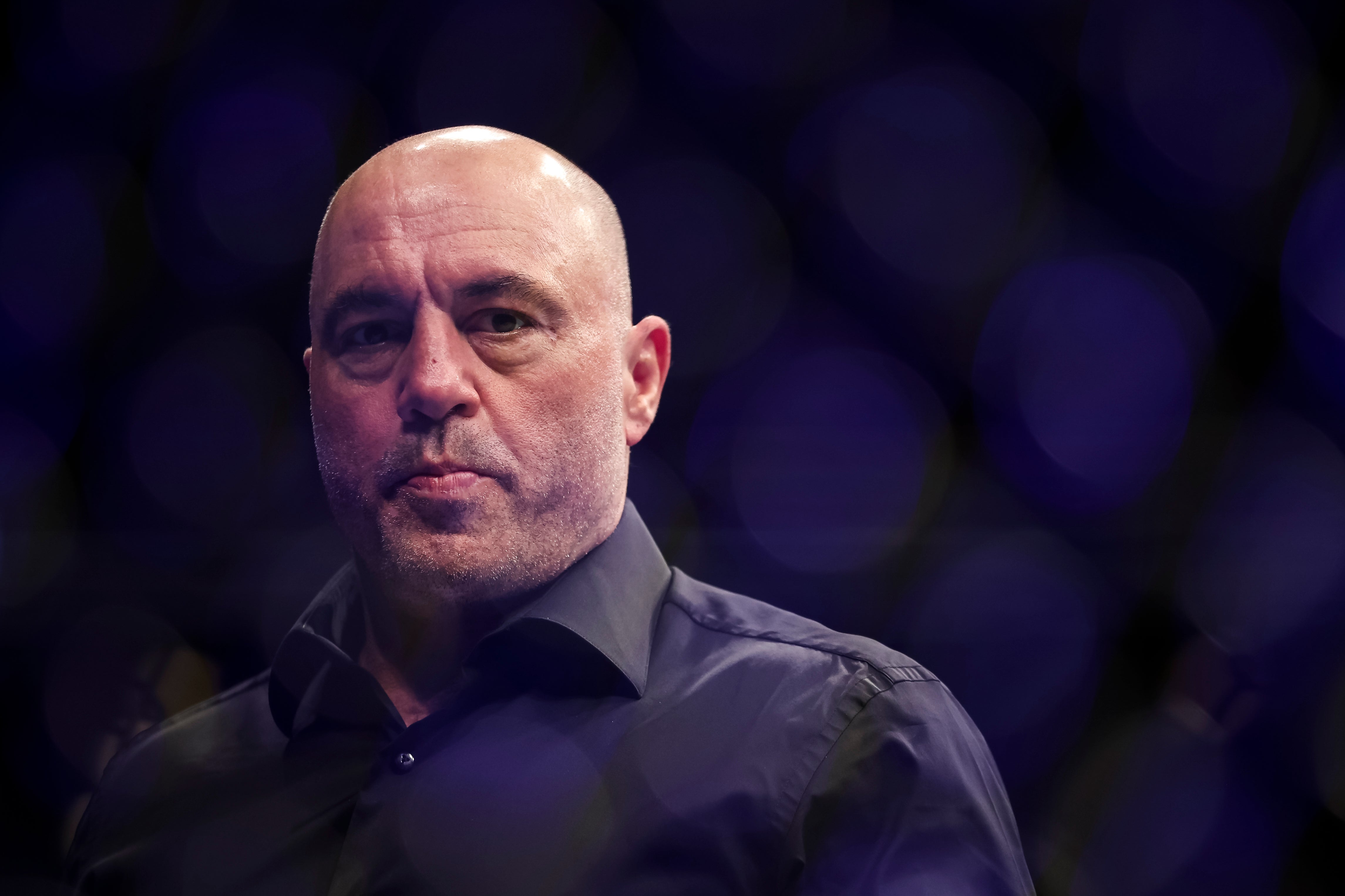 El polémico podcast de Joe Rogan fue el más reproducido en Spotify por quinto año consecutivo