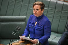 Australia presenta en el Parlamento prohibición de uso de redes sociales para menores de 16 años