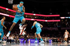 Miller anota 38 y Ball suma 35 para llevar a Hornets a victoria sobre Pistons por 123-121 en alargue