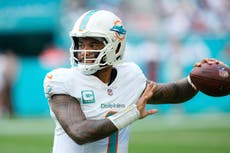 Tagovailoa lidera con 4 TDs y Dolphins vencen 34-15 a Patriots