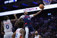 James Harden anota 23 puntos y lidera a los Clippers en la victoria 125-99 sobre 76ers