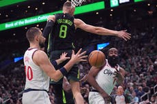 Porzingis anota 16 en su debut de temporada y Celtics vencen 126-94 a Clippers