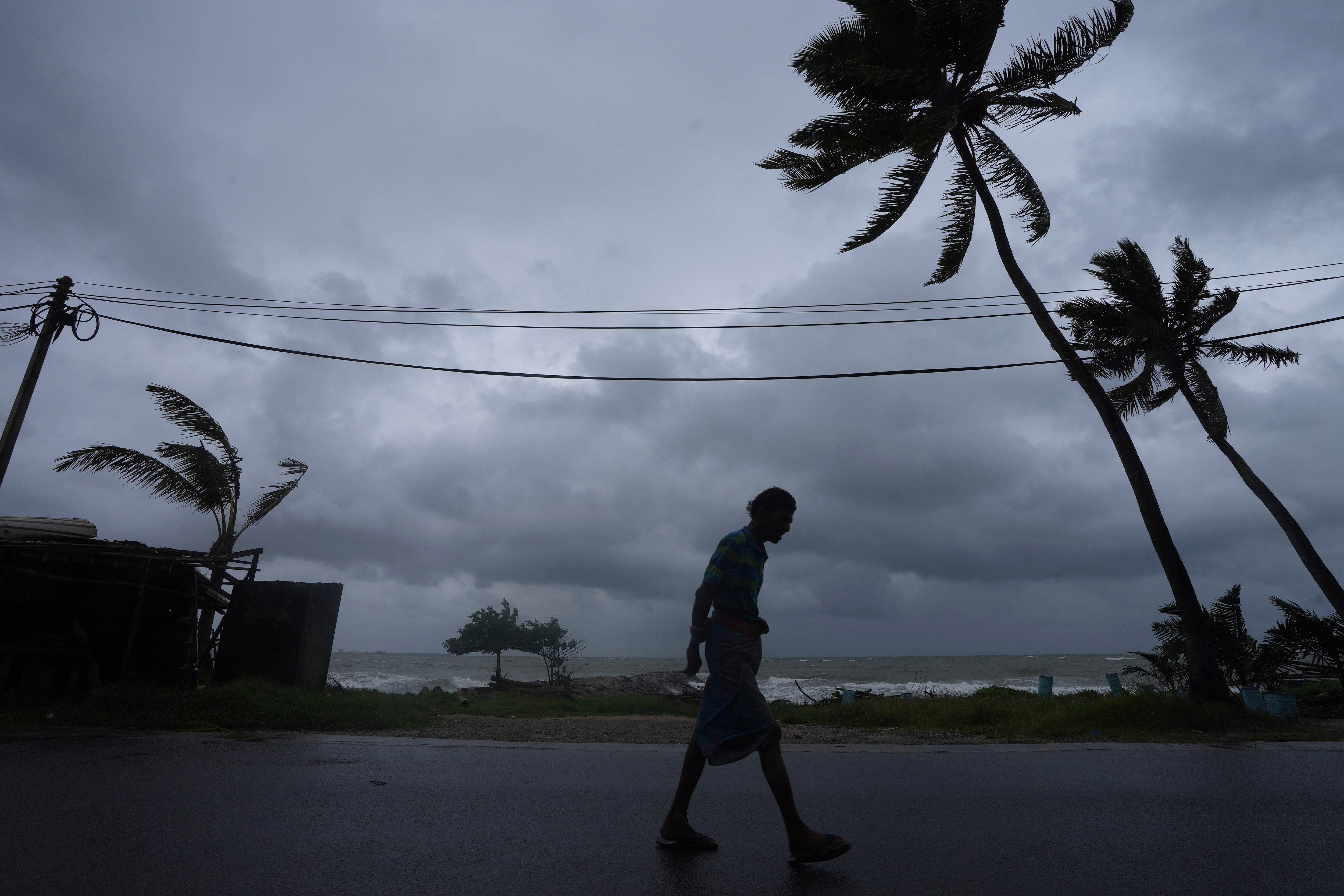 SRI LANKA TORMENTAS