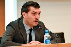 Partido gobernante de Georgia elige a exfutbolista como candidato presidencial
