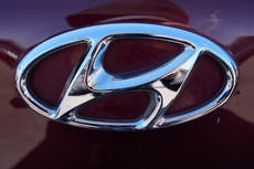 Hyundai retira más de 226.000 autos y SUVs para reparar cámaras traseras defectuosas